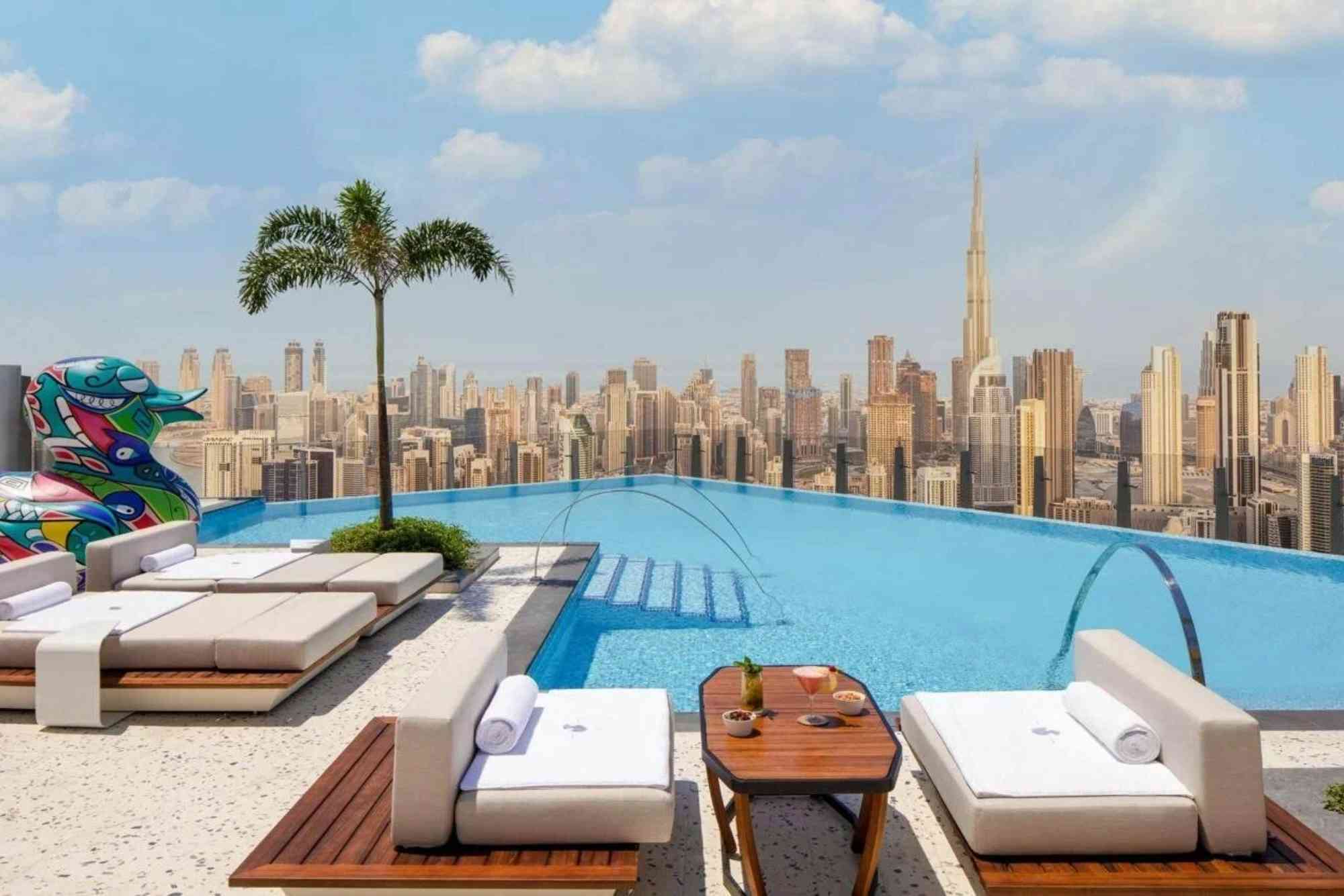 1PM Est To Dubai Time